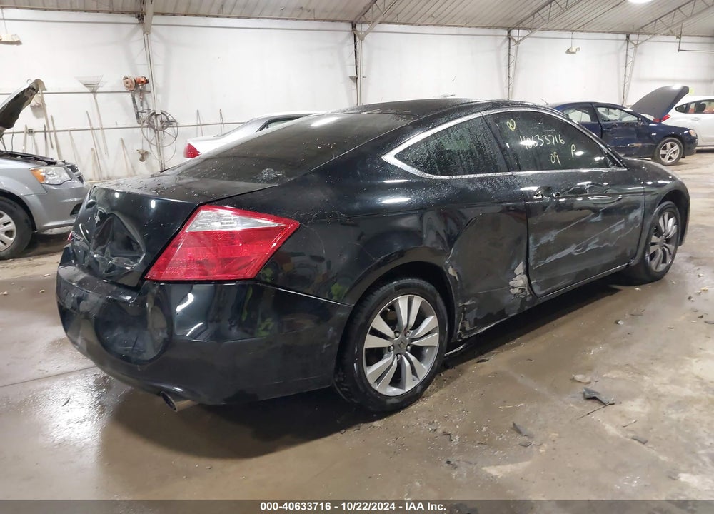 2009 HONDA ACCORD 2.4 LX-S VIN: 1HGCS12389A023653