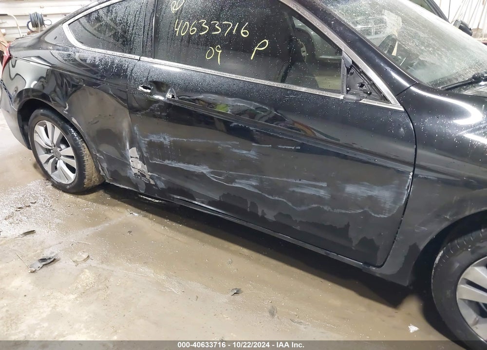 2009 HONDA ACCORD 2.4 LX-S VIN: 1HGCS12389A023653