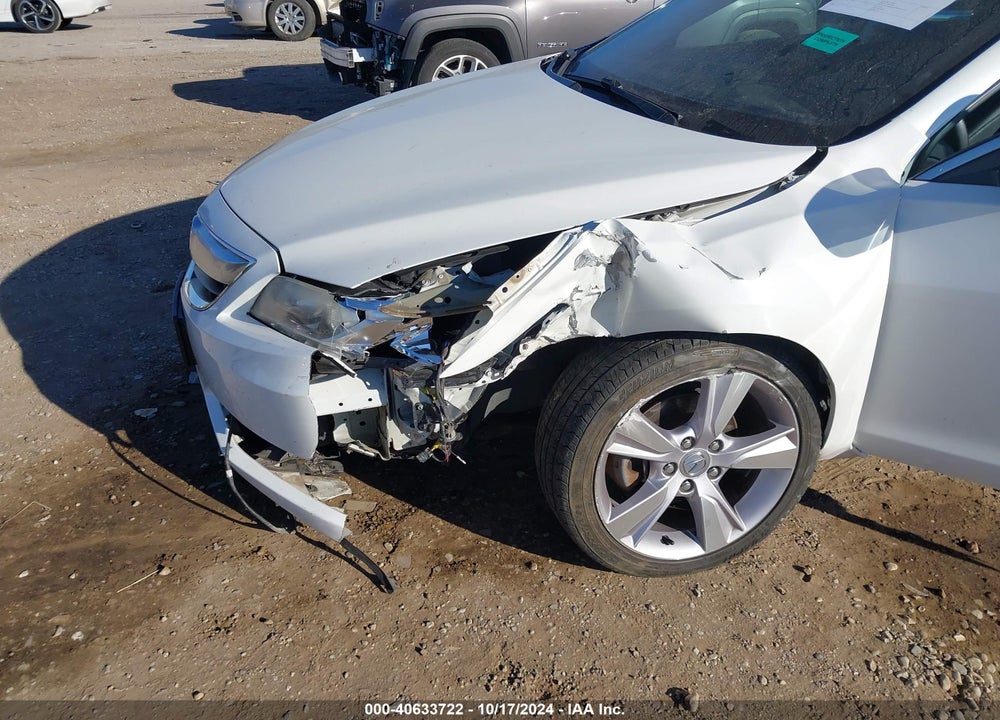 2013 ACURA ILX 2.0L VIN: 19VDE1F56DE016950