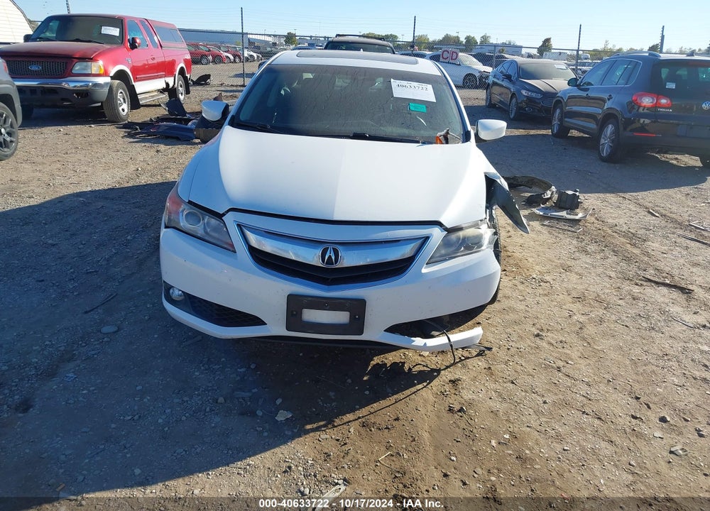 2013 ACURA ILX 2.0L VIN: 19VDE1F56DE016950