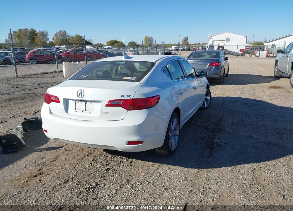 2013 ACURA ILX 2.0L VIN: 19VDE1F56DE016950