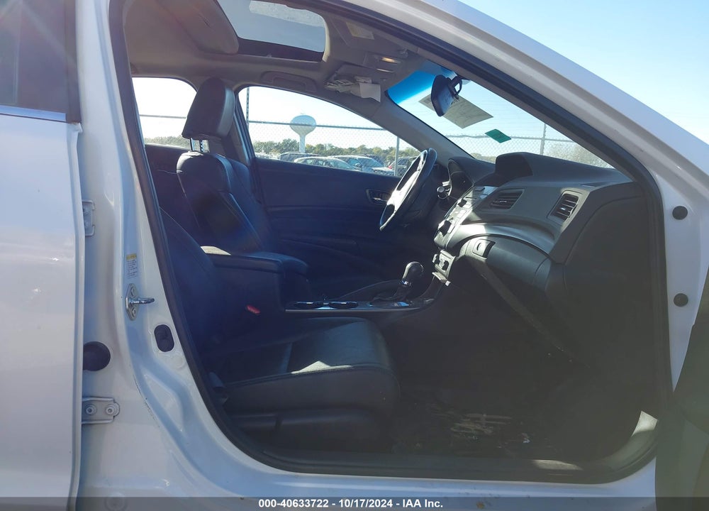2013 ACURA ILX 2.0L VIN: 19VDE1F56DE016950