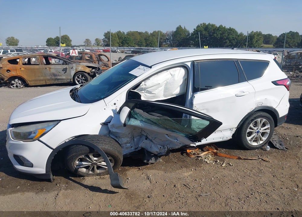 2017 FORD ESCAPE SE VIN: 1FMCU0GDXHUE75777