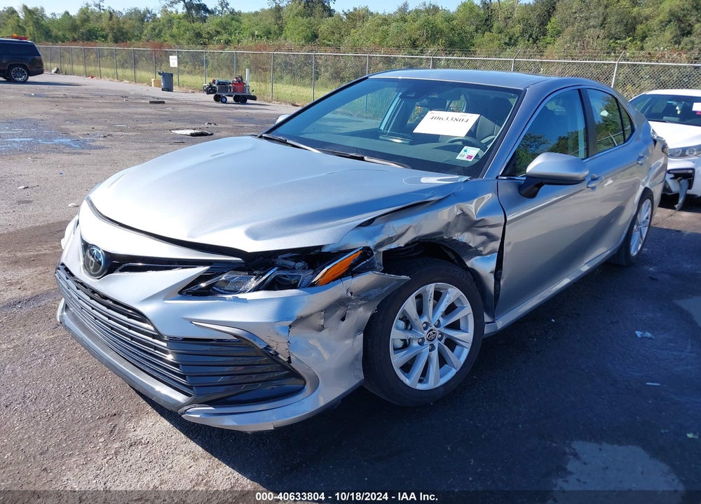 2022 TOYOTA CAMRY LE VIN: 4T1C11AK0NU697567