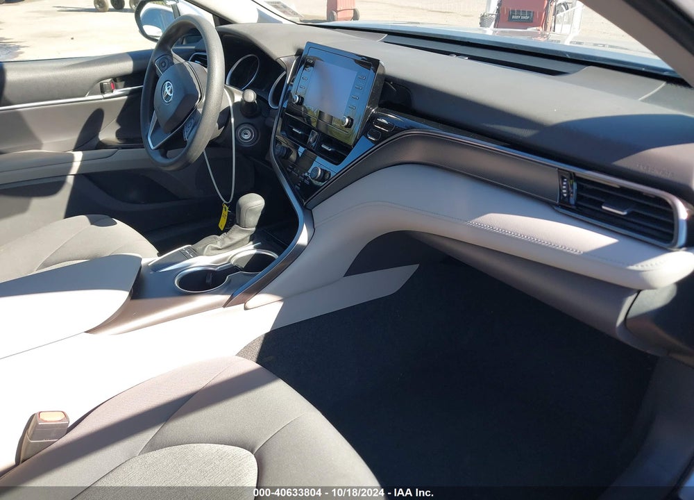 2022 TOYOTA CAMRY LE VIN: 4T1C11AK0NU697567