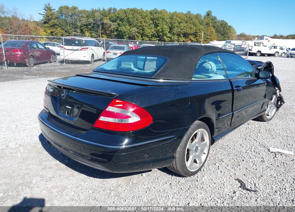 2005 MERCEDES-BENZ CLK 500 VIN: WDBTK75G75T052820