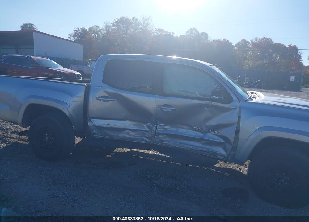 2022 TOYOTA TACOMA SR5 V6 VIN: 3TYCZ5AN6NT077720