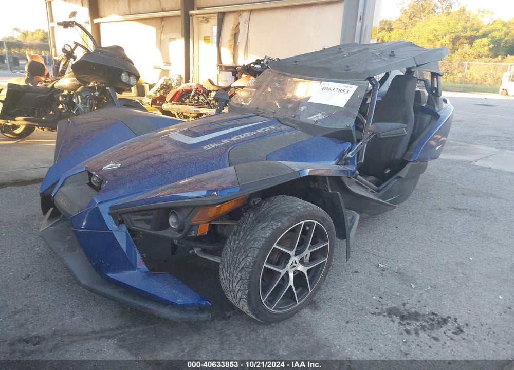 2018 POLARIS SLINGSHOT SL VIN: 57XAAPFA4J8129136