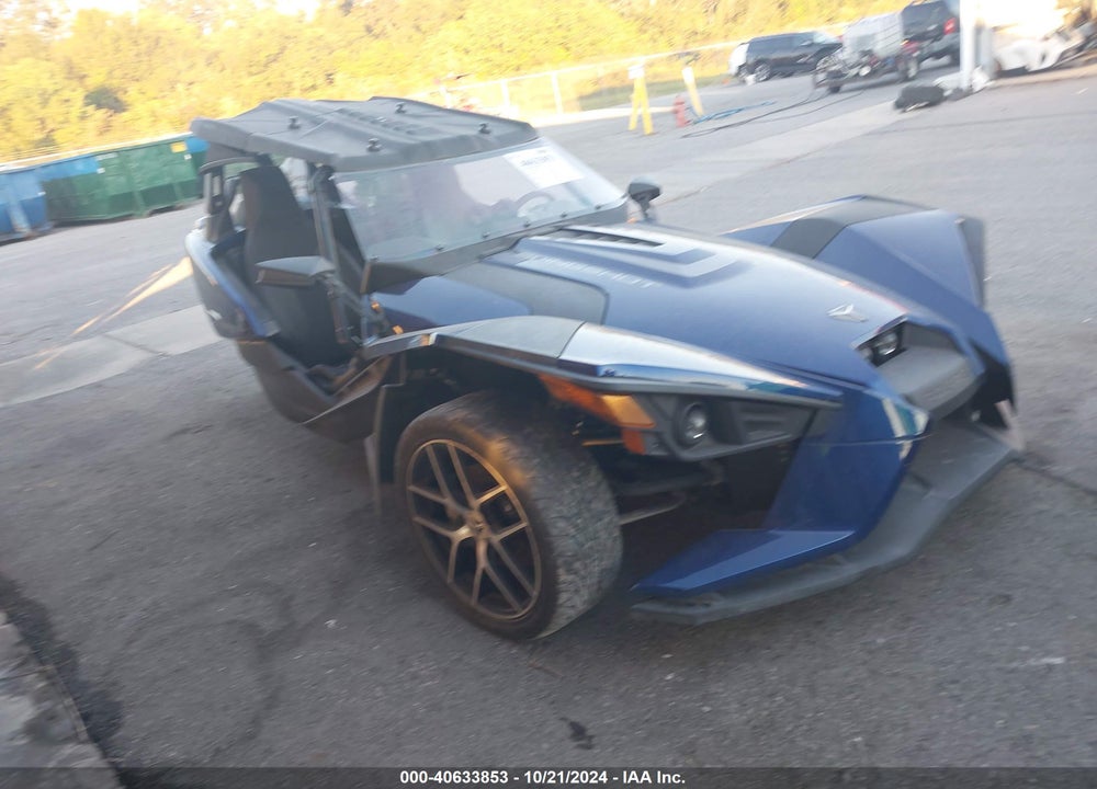 2018 POLARIS SLINGSHOT SL VIN: 57XAAPFA4J8129136