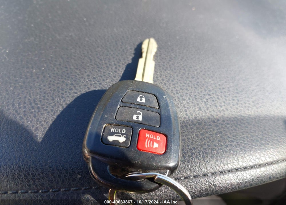 2014 TOYOTA COROLLA LE VIN: 2T1BURHE9EC121799