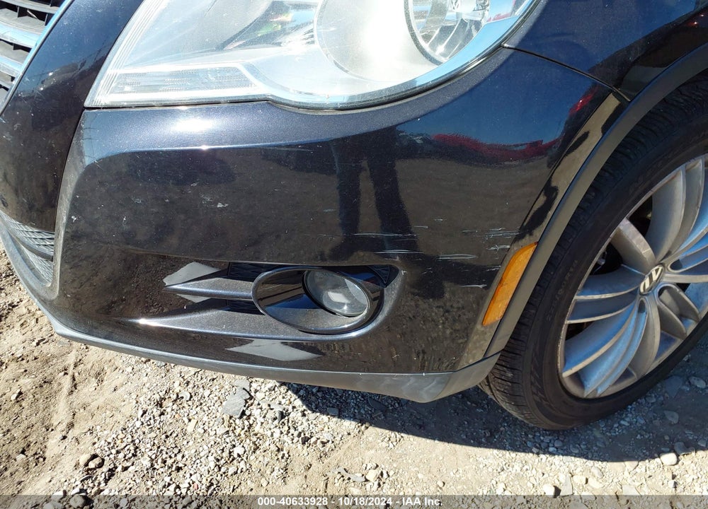 2010 VOLKSWAGEN TIGUAN SE VIN: WVGBV7AX5AW507999