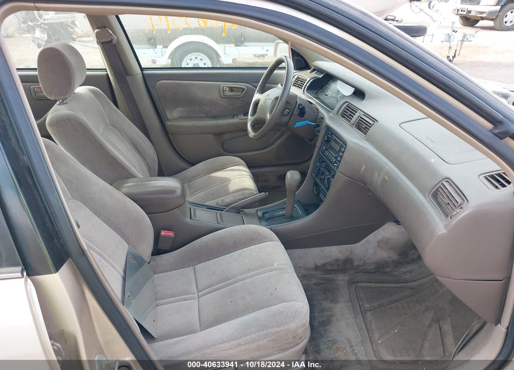 1999 TOYOTA CAMRY LE V6 VIN: 4T1BF22K0XU933848