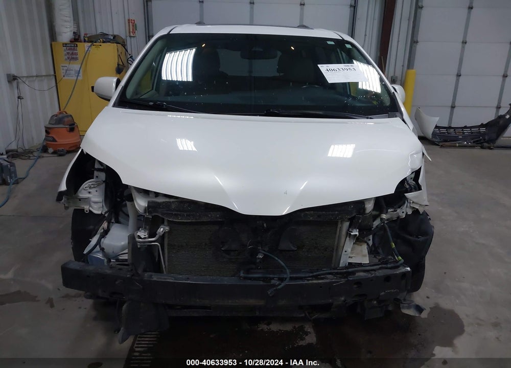 2019 TOYOTA SIENNA XLE PREMIUM 7 PASSENGER VIN: 5TDDZ3DC5KS223244