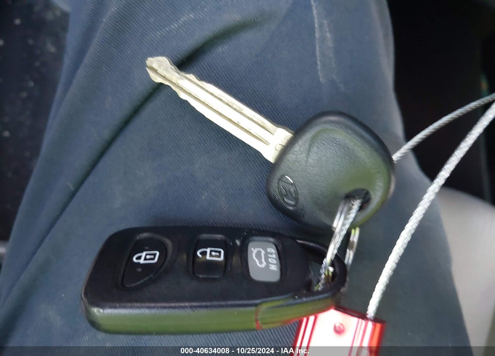 2015 HYUNDAI ELANTRA SE VIN: 5NPDH4AE6FH602098