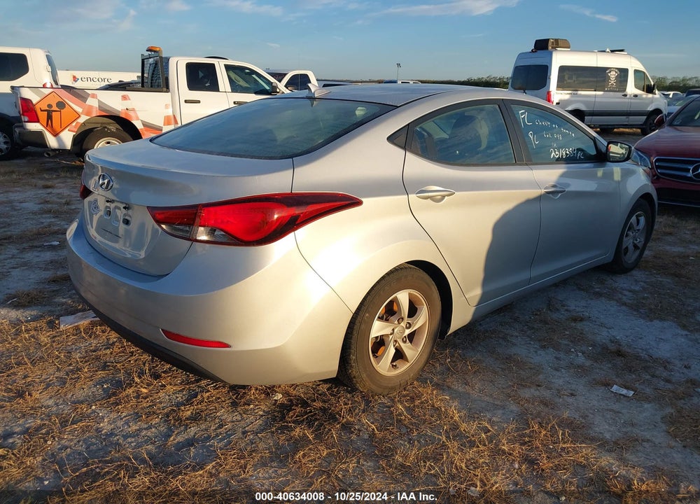 2015 HYUNDAI ELANTRA SE VIN: 5NPDH4AE6FH602098