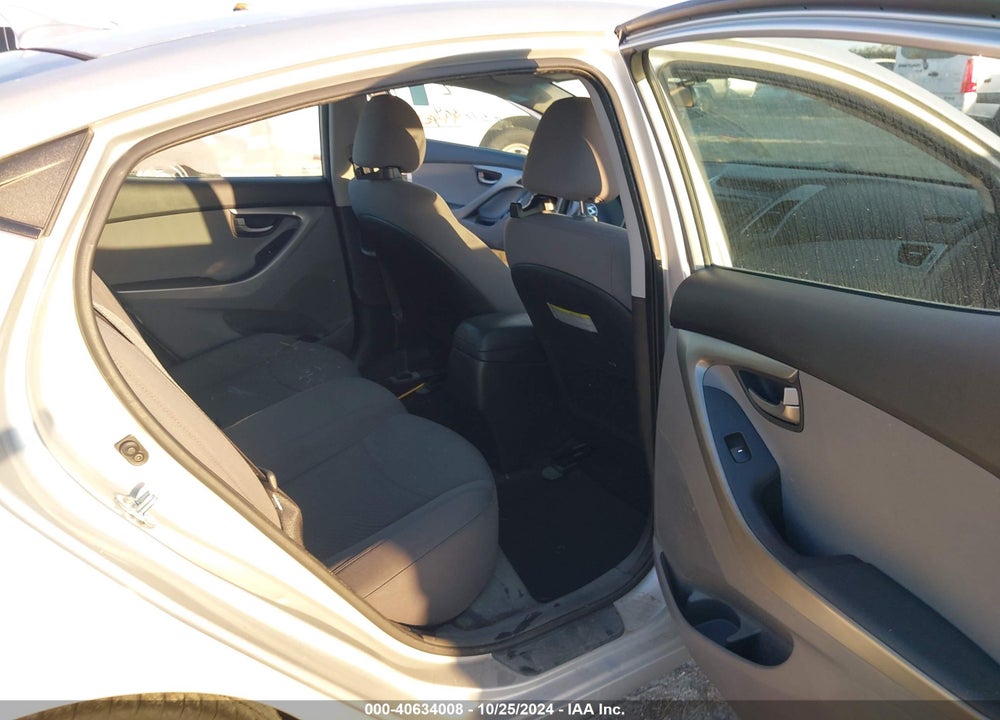 2015 HYUNDAI ELANTRA SE VIN: 5NPDH4AE6FH602098