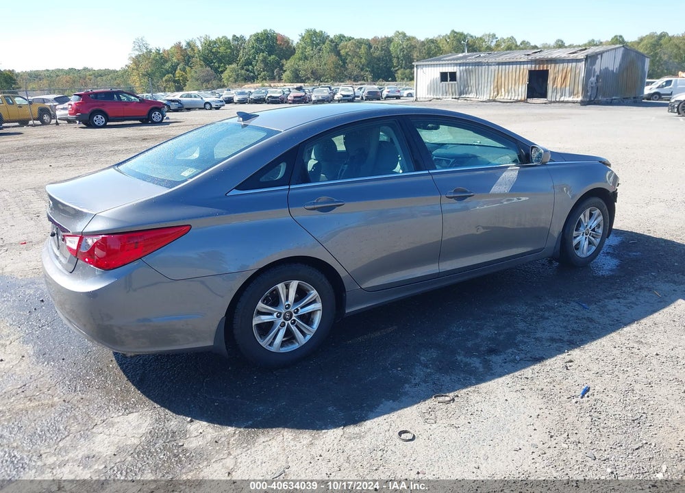 2013 HYUNDAI SONATA GLS VIN: 5NPEB4AC4DH643492