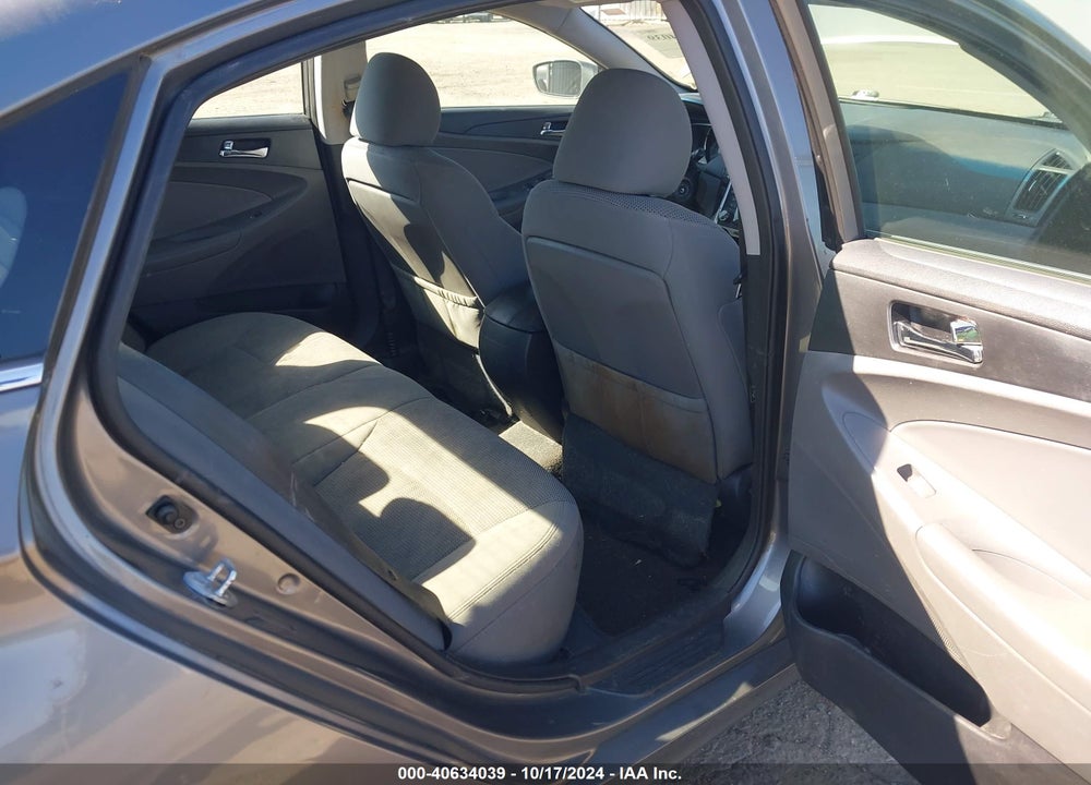 2013 HYUNDAI SONATA GLS VIN: 5NPEB4AC4DH643492