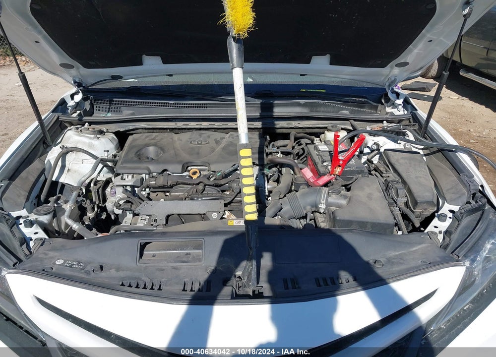 2018 TOYOTA CAMRY SE VIN: 4T1B11HK4JU070706