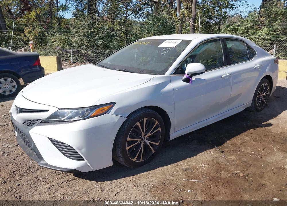 2018 TOYOTA CAMRY SE VIN: 4T1B11HK4JU070706