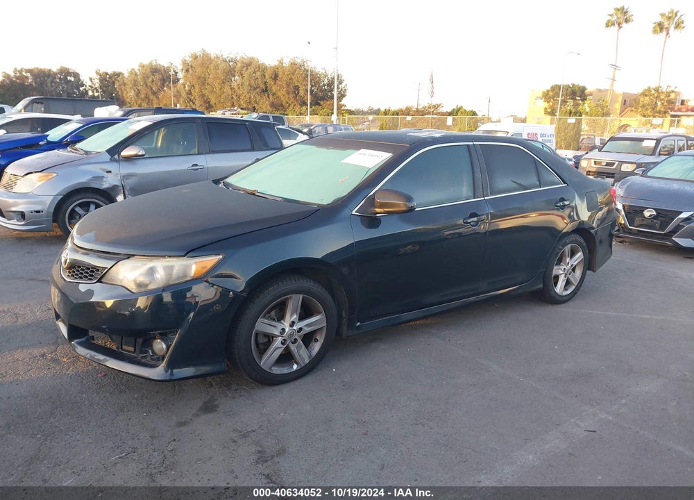 2014 TOYOTA CAMRY SE VIN: 4T1BF1FK4EU441650