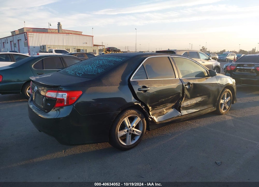2014 TOYOTA CAMRY SE VIN: 4T1BF1FK4EU441650