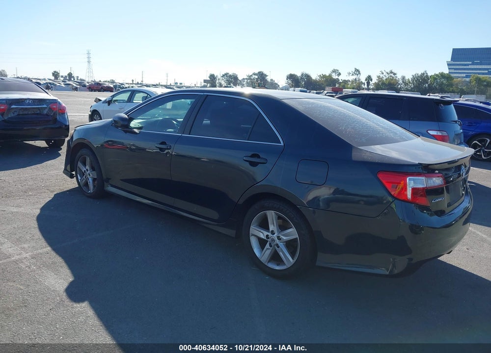 2014 TOYOTA CAMRY SE VIN: 4T1BF1FK4EU441650