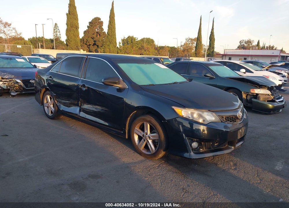 2014 TOYOTA CAMRY SE VIN: 4T1BF1FK4EU441650