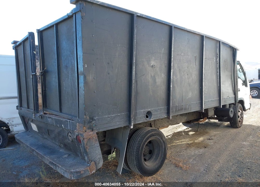 2003 ISUZU NPR VIN: 4KLB4B1RX3J801782