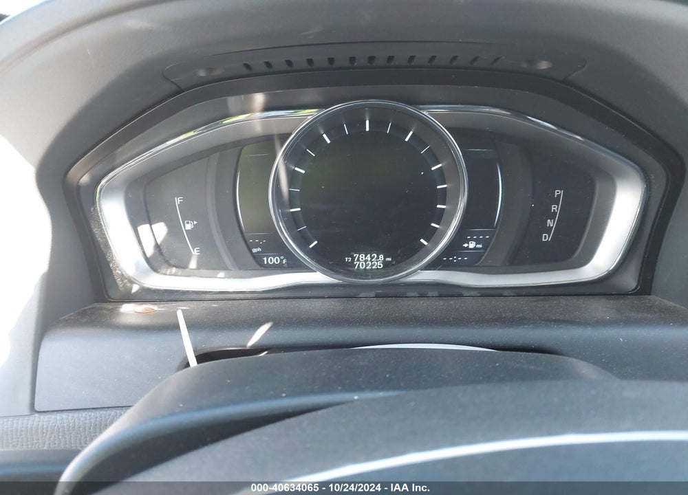 2016 VOLVO XC60 T5 DRIVE-E PLATINUM VIN: YV440MDM7G2783268