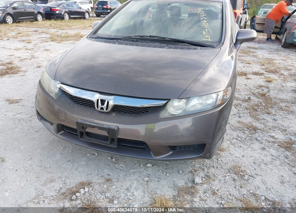 2010 HONDA CIVIC LX VIN: 2HGFA1F57AH552447