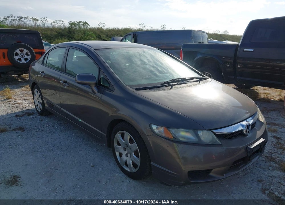 2010 HONDA CIVIC LX VIN: 2HGFA1F57AH552447