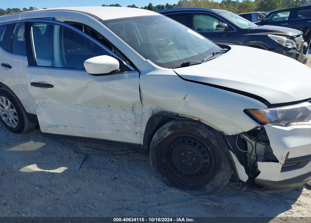 2017 NISSAN ROGUE S VIN: KNMAT2MT6HP560166