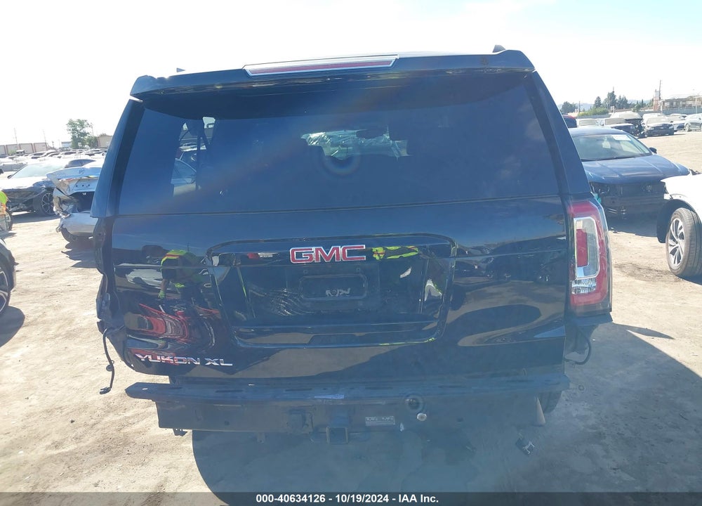 2018 GMC YUKON XL SLT VIN: 1GKS1GKC5JR208429