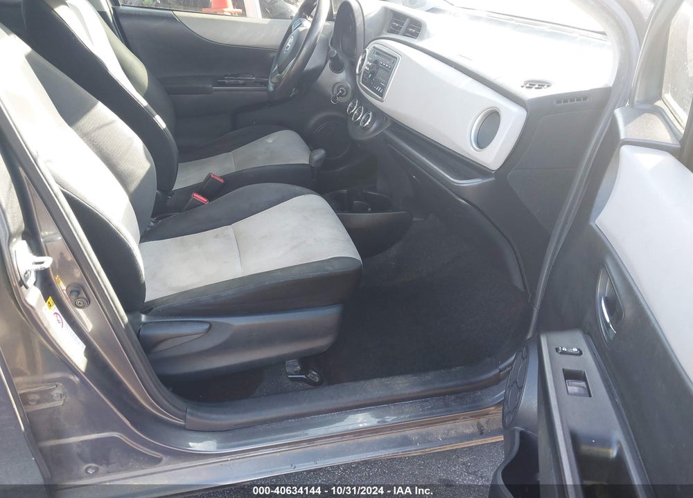 2013 TOYOTA YARIS LE VIN: JTDKTUD31DD561348