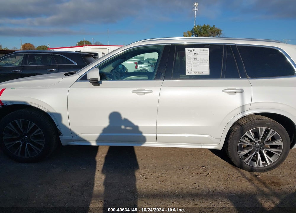 2022 VOLVO XC90 T5 MOMENTUM 7 PASSENGER VIN: YV4102PK9N1793059
