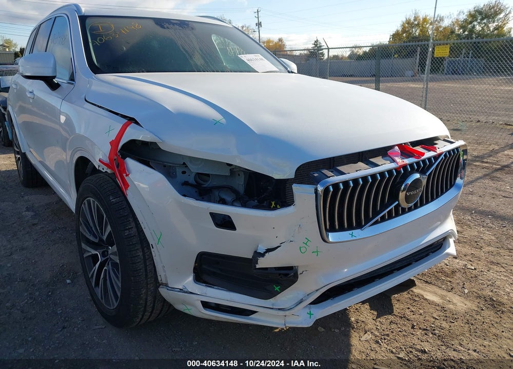 2022 VOLVO XC90 T5 MOMENTUM 7 PASSENGER VIN: YV4102PK9N1793059