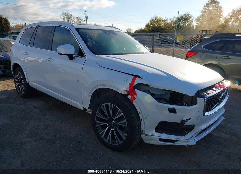 2022 VOLVO XC90 T5 MOMENTUM 7 PASSENGER VIN: YV4102PK9N1793059