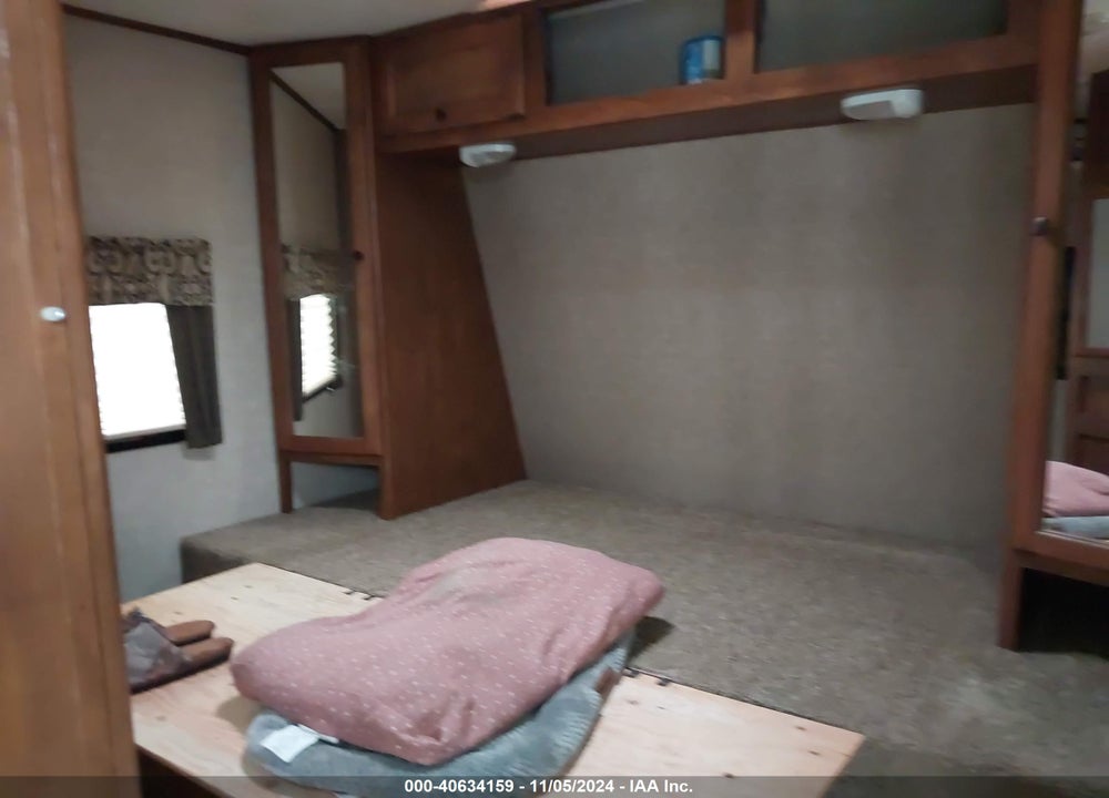 2014 KEYSTONE SPRINTER TRAVEL TRAILER VIN: 4YDT26627E1532895
