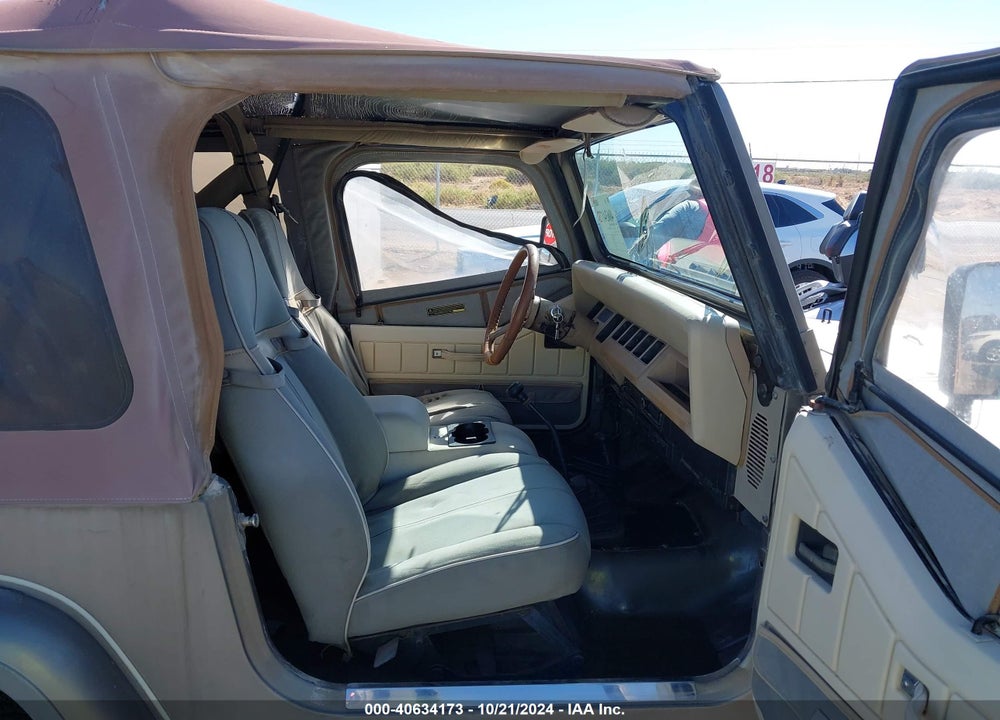 1990 JEEP WRANGLER / YJ SAHARA VIN: 2J4FY49T5LJ529468