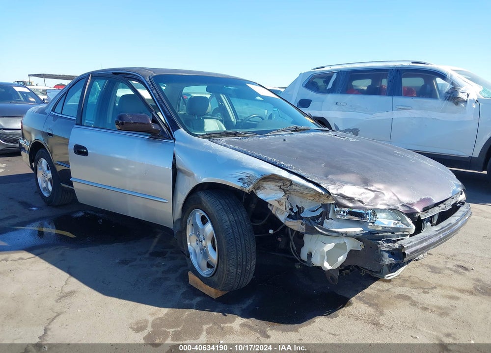 1998 HONDA ACCORD EX V6 VIN: 1HGCG1650WA058552