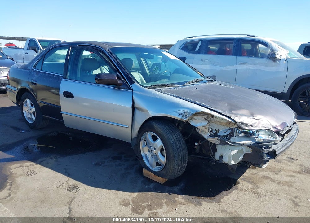 1998 HONDA ACCORD EX V6 VIN: 1HGCG1650WA058552