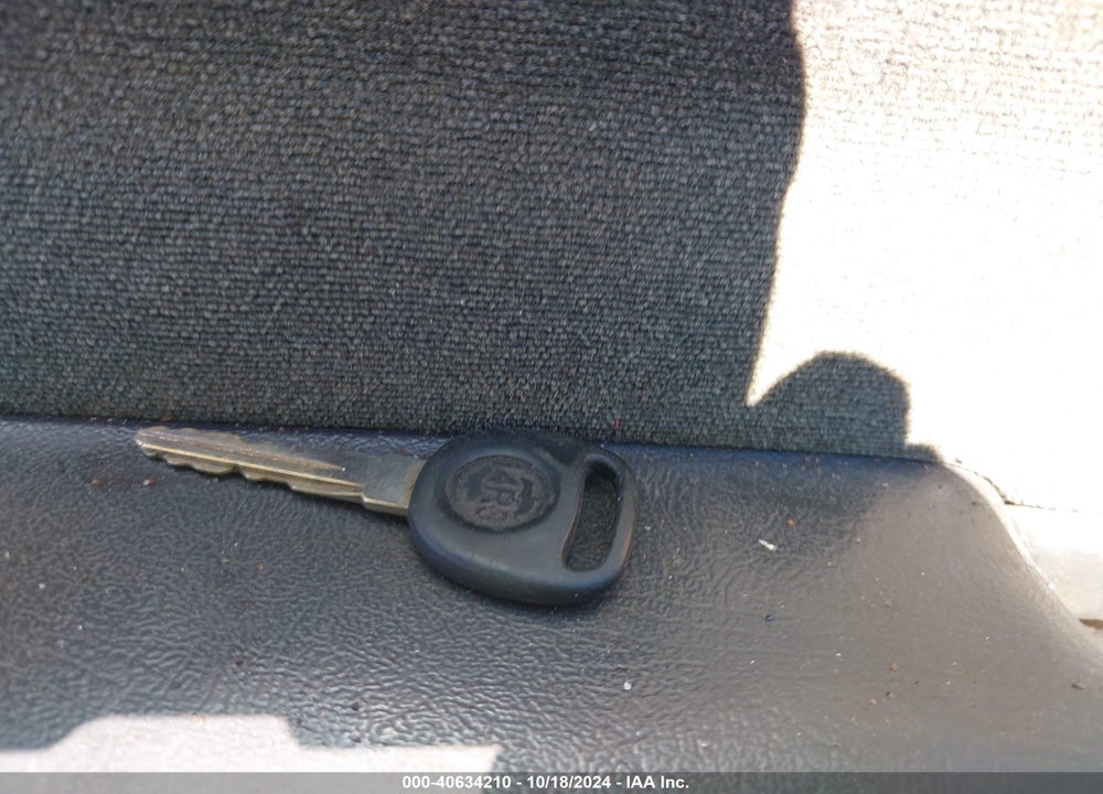 2003 CHEVROLET SILVERADO 1500 LS VIN: 1GCEK14V43Z272174