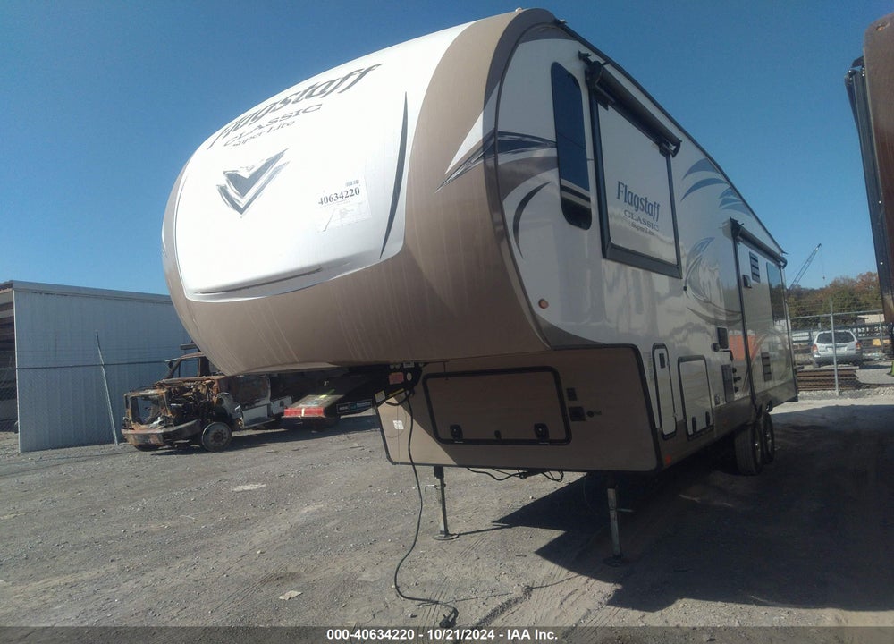 2018 FLAGSTAFF TRAVEL TRAILER VIN: 4X4FFLE23J1883585