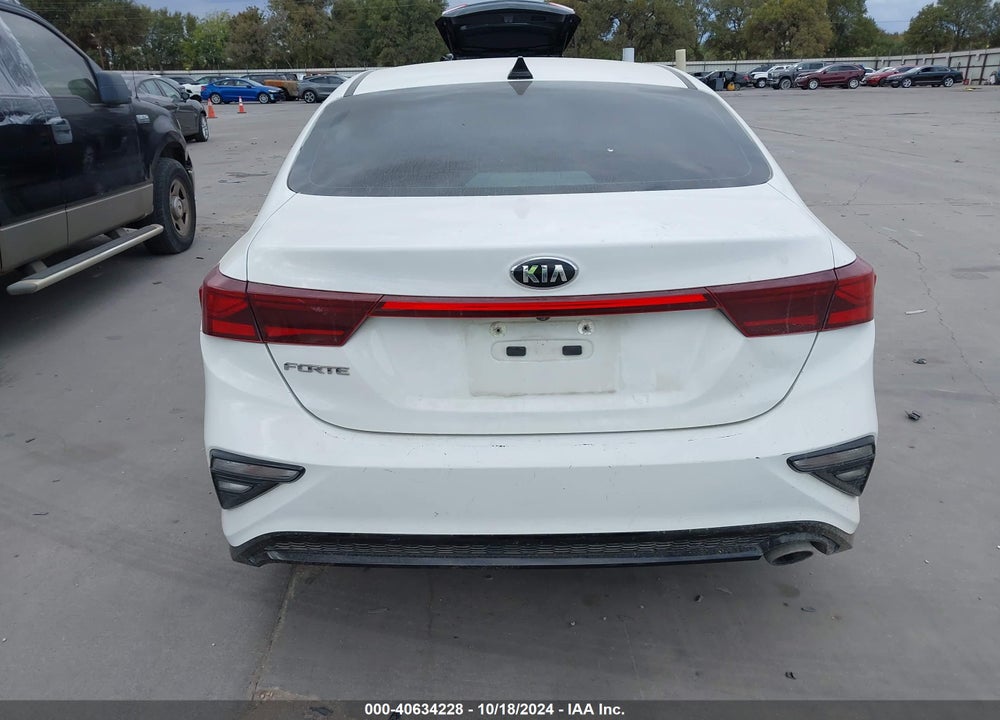 2019 KIA FORTE LXS VIN: 3KPF24ADXKE113431