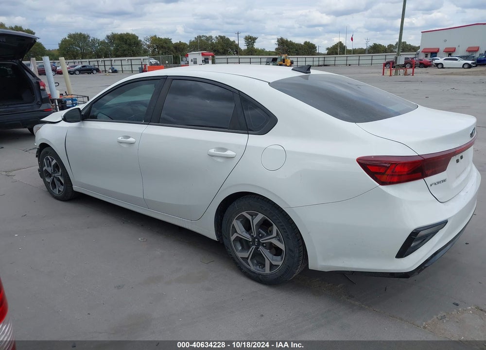 2019 KIA FORTE LXS VIN: 3KPF24ADXKE113431
