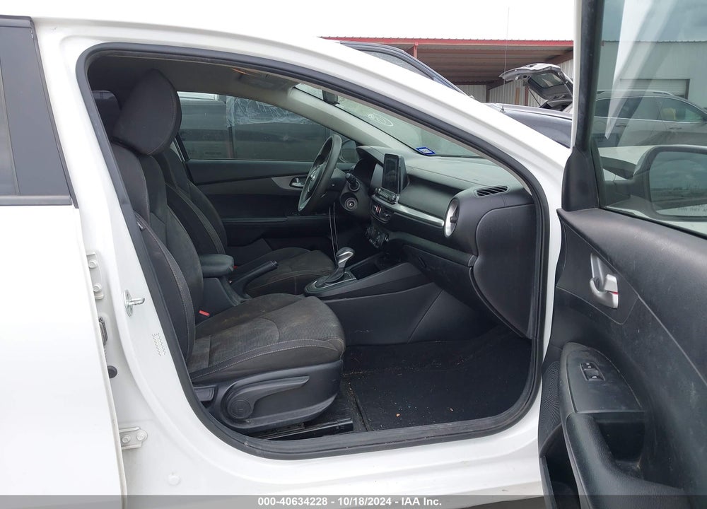 2019 KIA FORTE LXS VIN: 3KPF24ADXKE113431