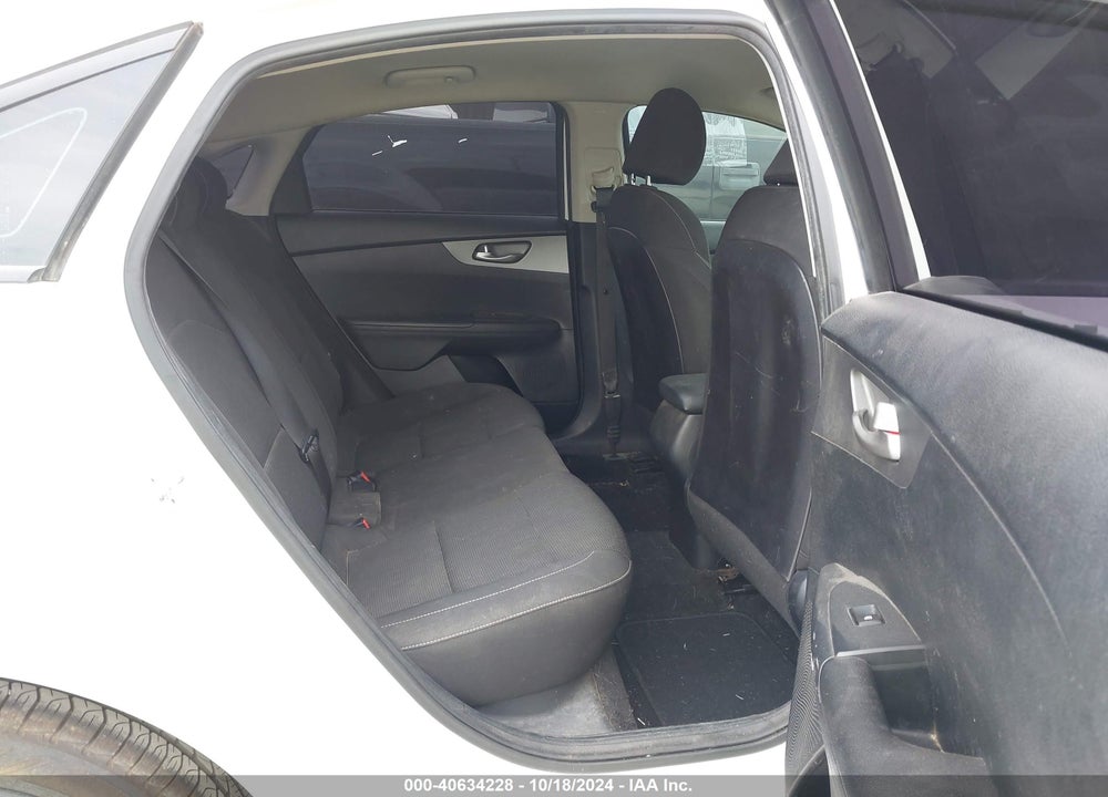 2019 KIA FORTE LXS VIN: 3KPF24ADXKE113431