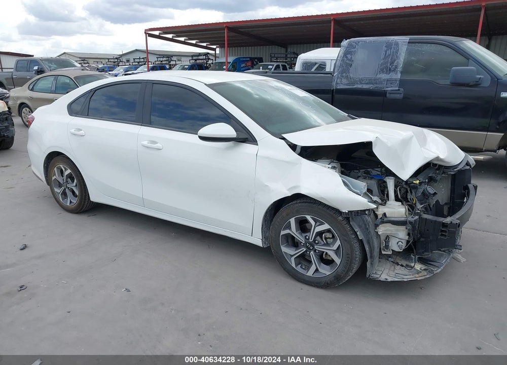 2019 KIA FORTE LXS VIN: 3KPF24ADXKE113431