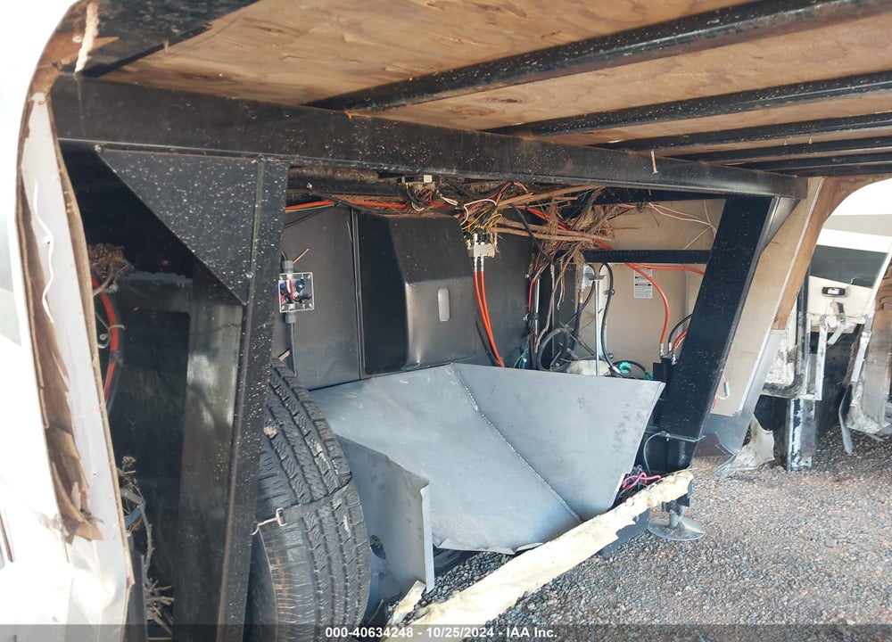 2014 BAY HAULER OTHER VIN: 5ZWFBYE29E1001261